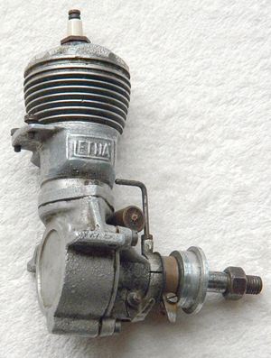 Vintage Letna Spark Ignition Engine Norton Nut's Vintage Letna Spark Ignition Engine
