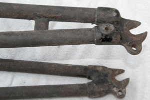 Druid Girder Fork Blades - Enclosed Spring Type Norton Nut's Druid Girder Fork Blades - Enclosed Spring Type