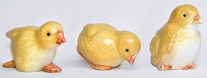 Beswick - Rare Set Of 3 Small Yellow Chickens. Model 2200, 2201, 2202 Norton Nut's Beswick - Rare Set Of 3 Small Yellow Chickens. Model 2200, 2201, 2202