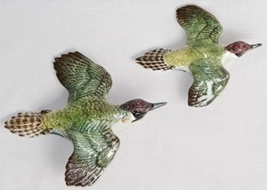 Beswick - Two Green Woodpecker Wall Plaques Norton Nut's Beswick - Two Green Woodpecker Wall Plaques