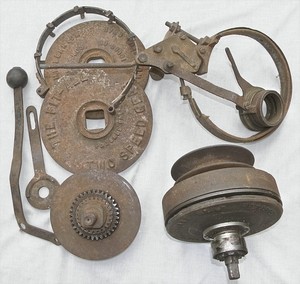 Millennium Fit-All Two Speed / Free Engine Gear For Pioneer / Vintage Motorcycle Norton Nut's Millennium Fit-All Two Speed / Free Engine Gear For Pioneer / Vintage Motorcycle