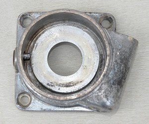 BTH Magneto End Plate / Bearing Housing (Lot 1) Norton Nut's BTH Magneto End Plate / Bearing Housing (Lot 1)
