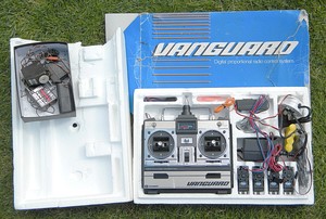 Sanwa Vanguard R/C Kit 35 MHz Norton Nut's Sanwa Vanguard R/C Kit 35 MHz