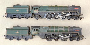Two Triang R259 Britannia Locos Norton Nut's Two Triang R259 Britannia Locos